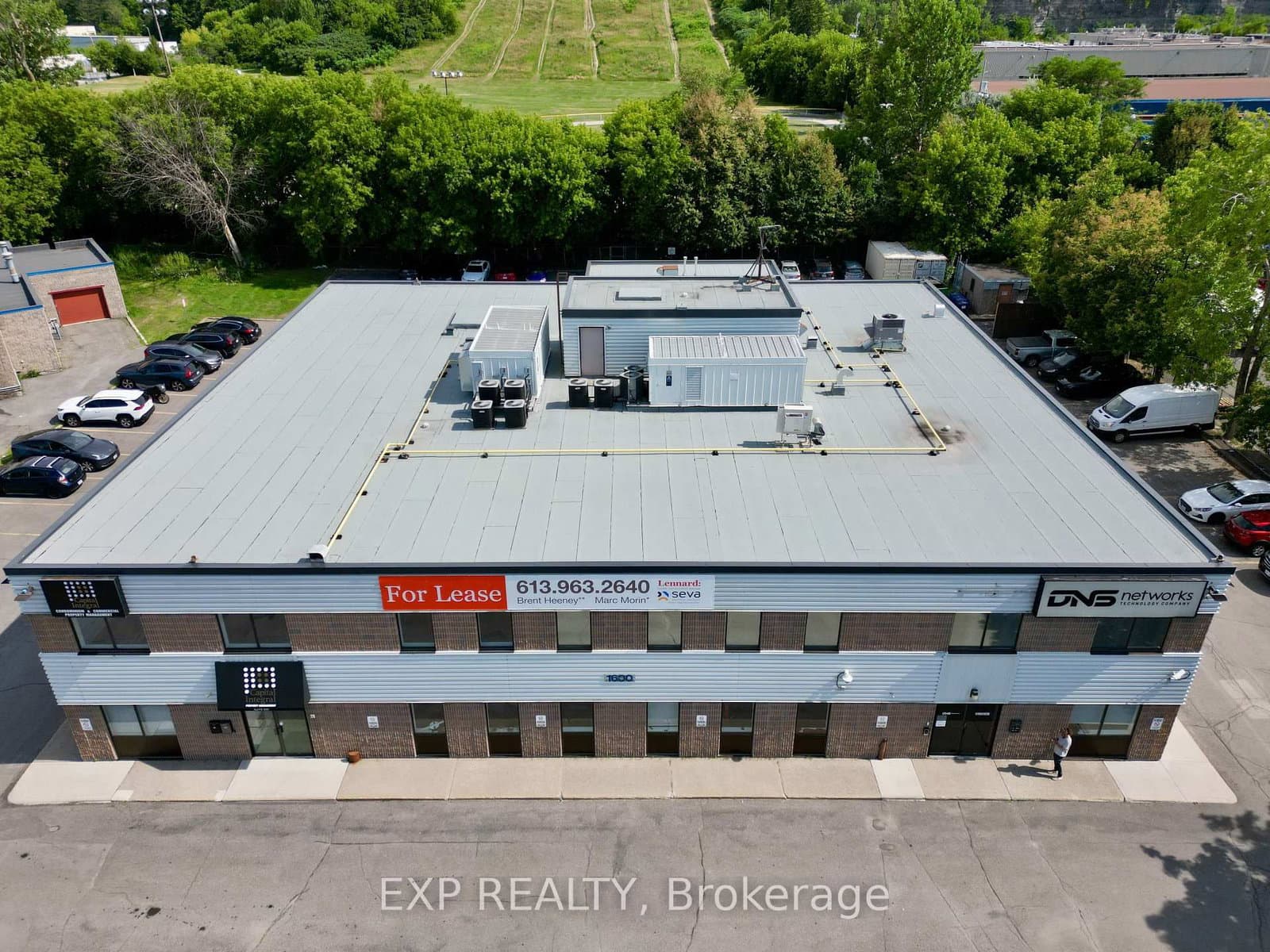 201 - 1600 Laperriere Avenue, Ottawa, ON — photo 2