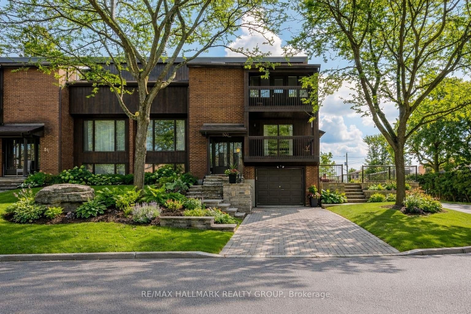 500 Foxview Place, Ottawa, ON