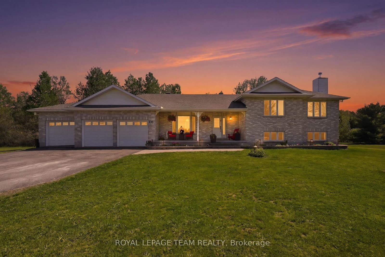 118 Rushing Brook Drive, Carp, ON