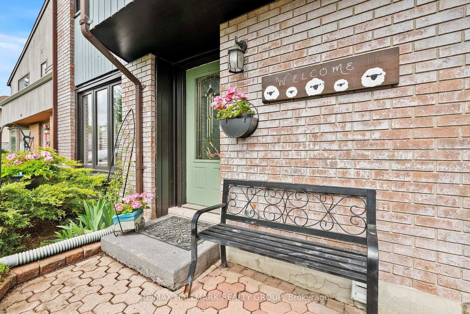 48 Sample Road, Ottawa, ON — photo 2