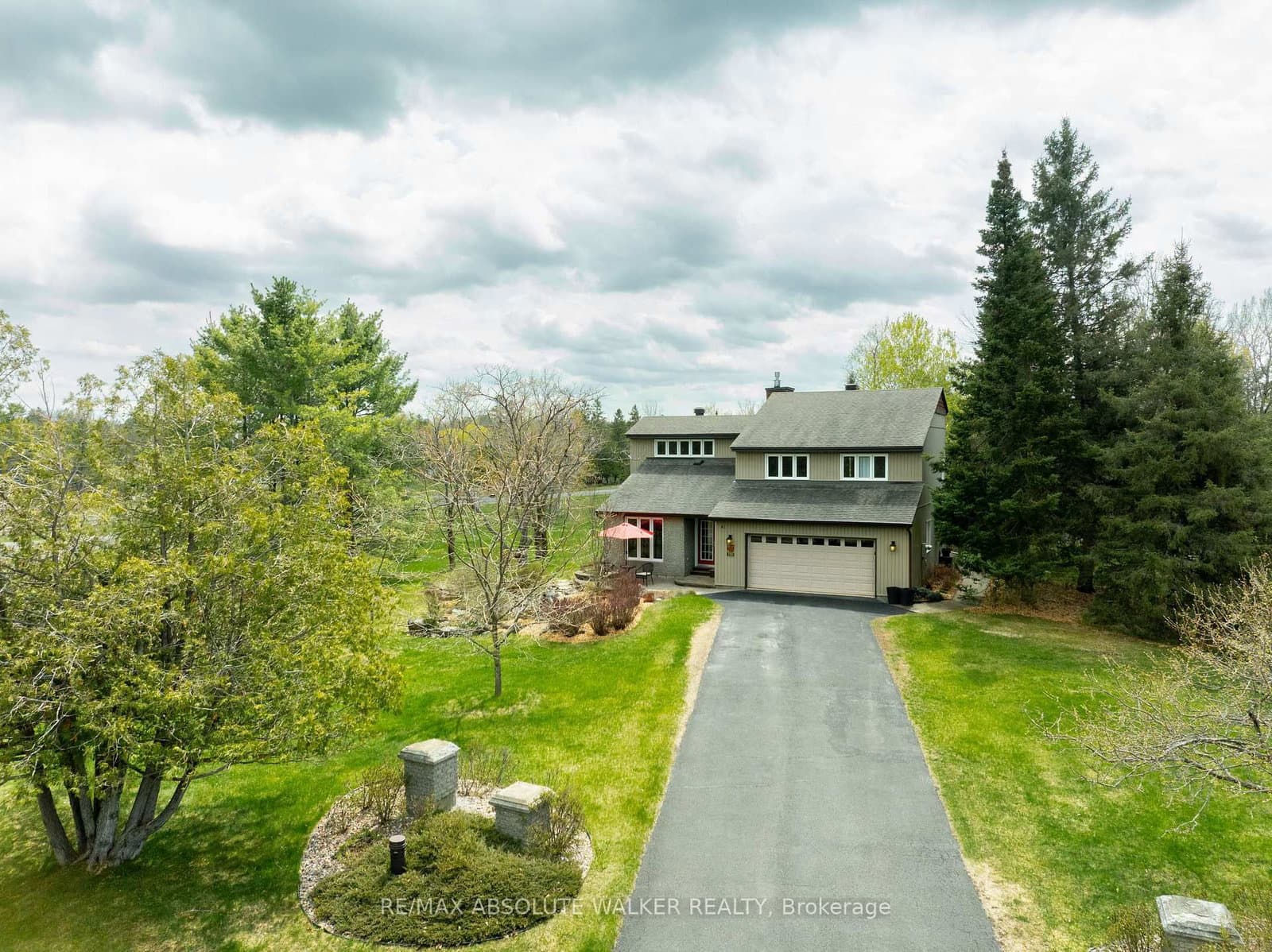 194 Wagon Drive, Ottawa, ON — photo 2