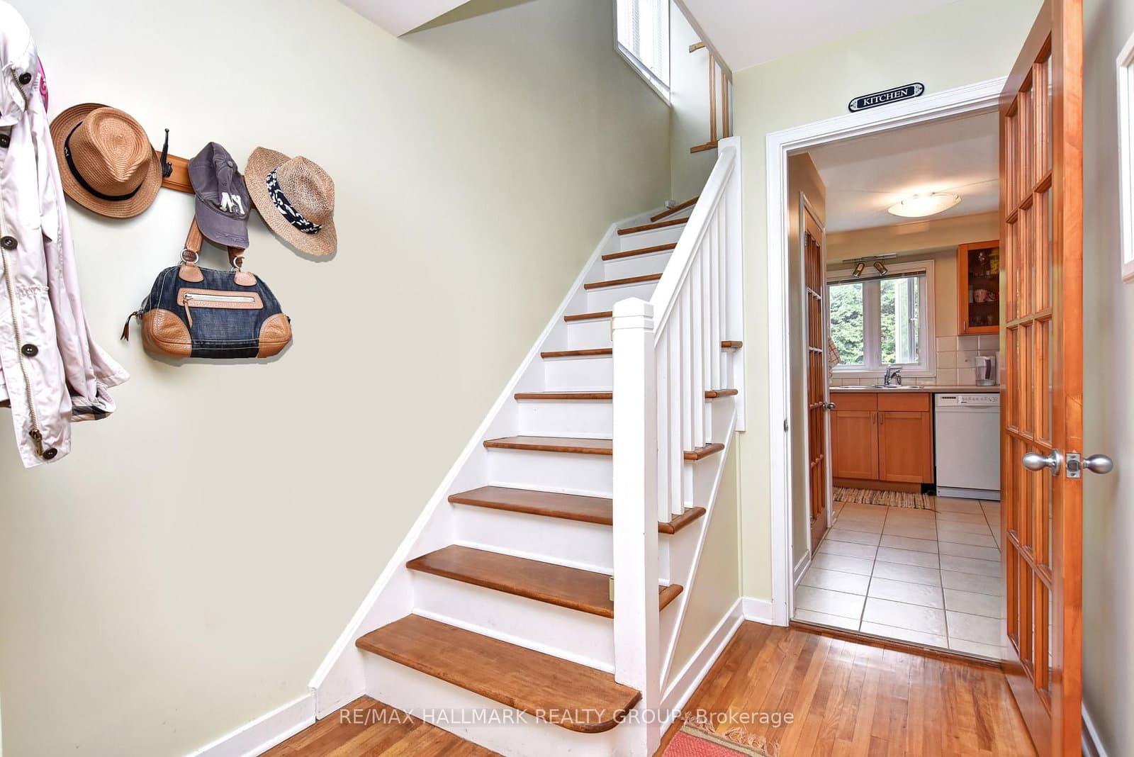 32 Arundel Avenue, Ottawa, ON — photo 3