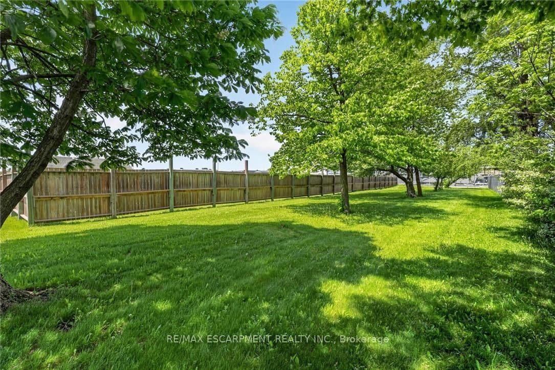 2883 South Grimsby Rd 10, Grimsby, ON — photo 2