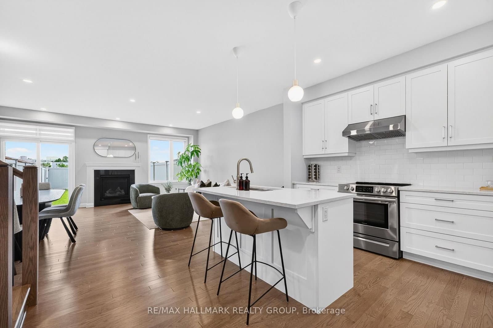 298 Squadron Crescent, Ottawa, ON — photo 3