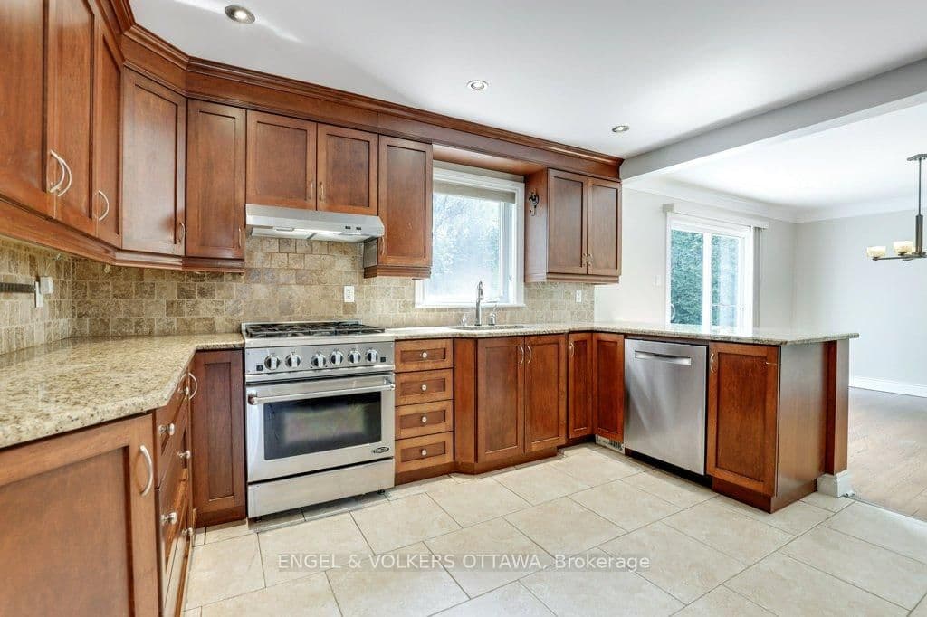 23 Biscayne Crescent, Ottawa, ON — photo 10
