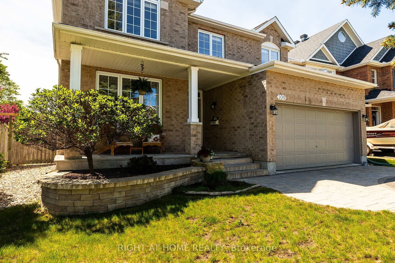 109 Coyote Crescent, Ottawa, ON — photo 2