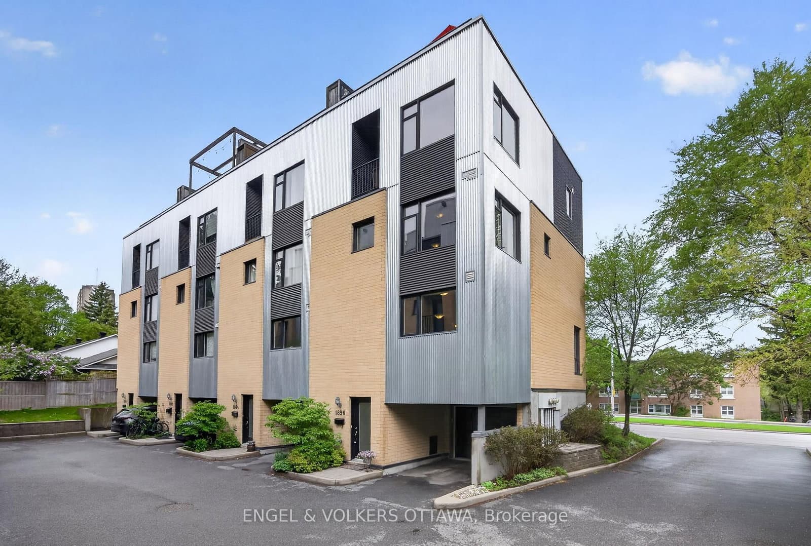 1896 Carling Avenue, Ottawa, ON
