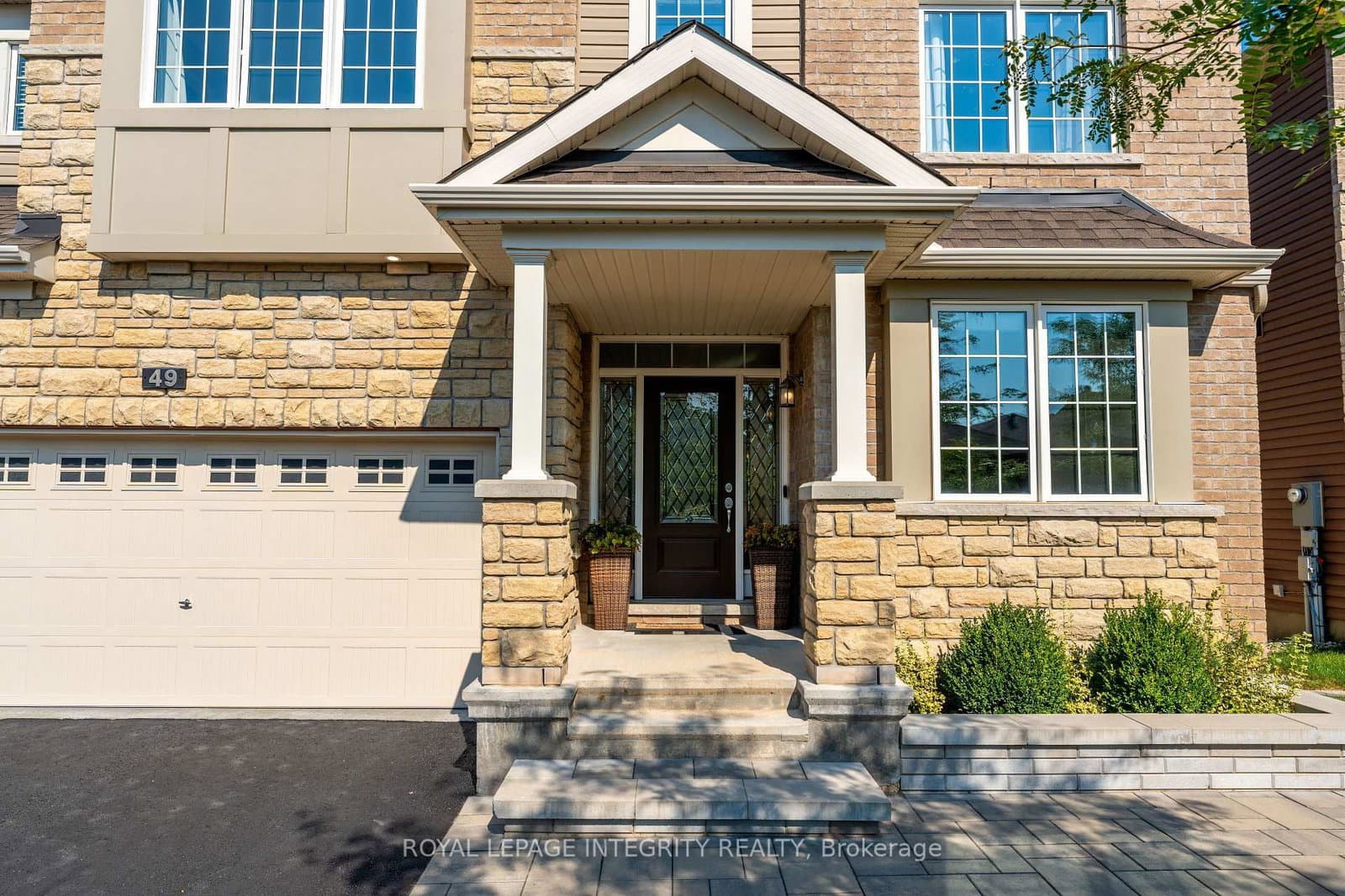 49 Hawks Landing Crescent, Stittsville, ON — photo 3