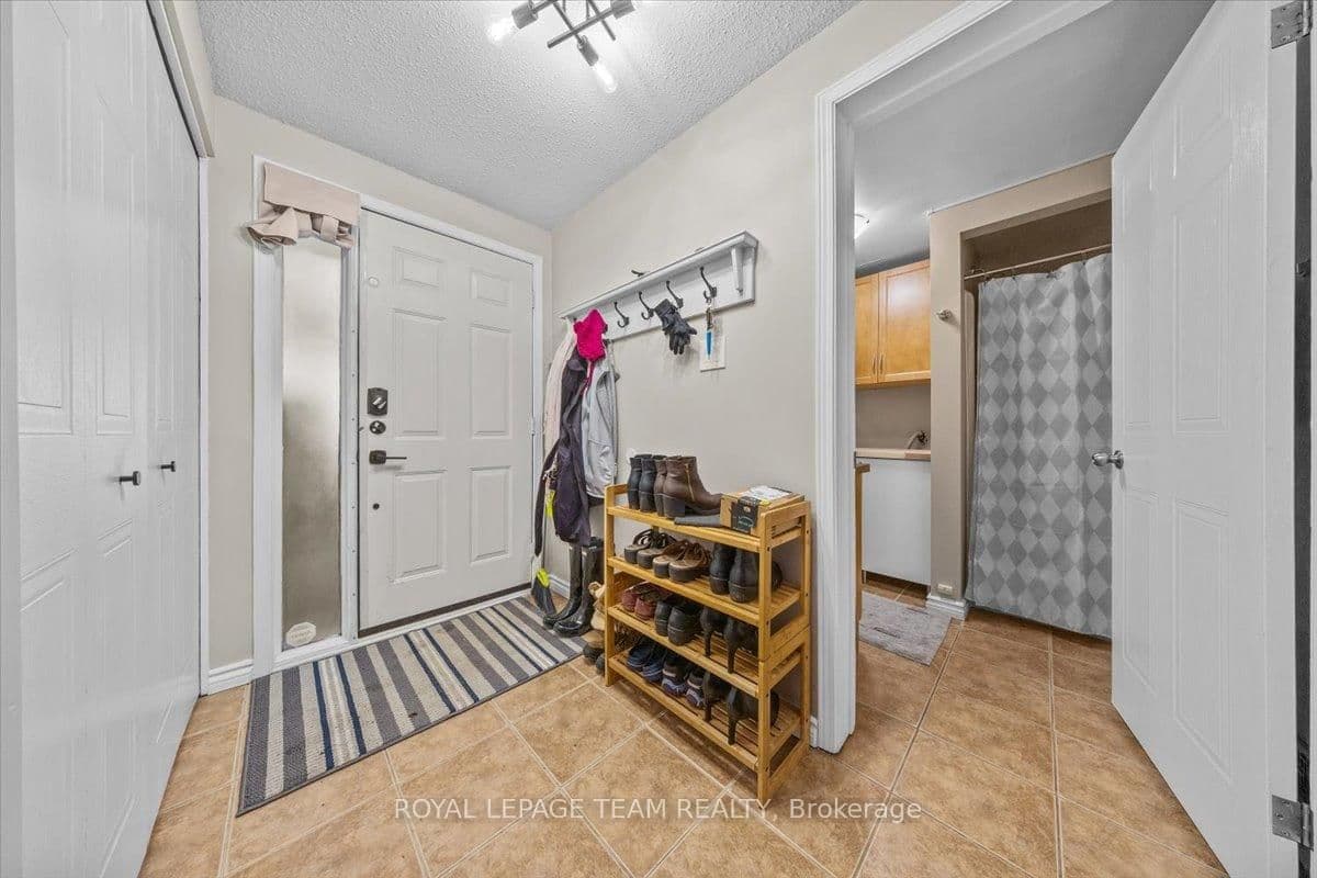 1137 Chimney Hill Way, Ottawa, ON — photo 3
