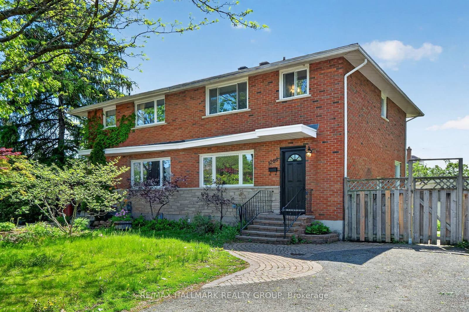 1286 Bonnie Crescent, Ottawa, ON — photo 2