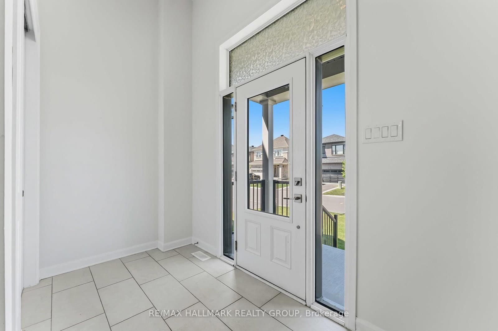 1014 Jubilation Court, Ottawa, ON — photo 2