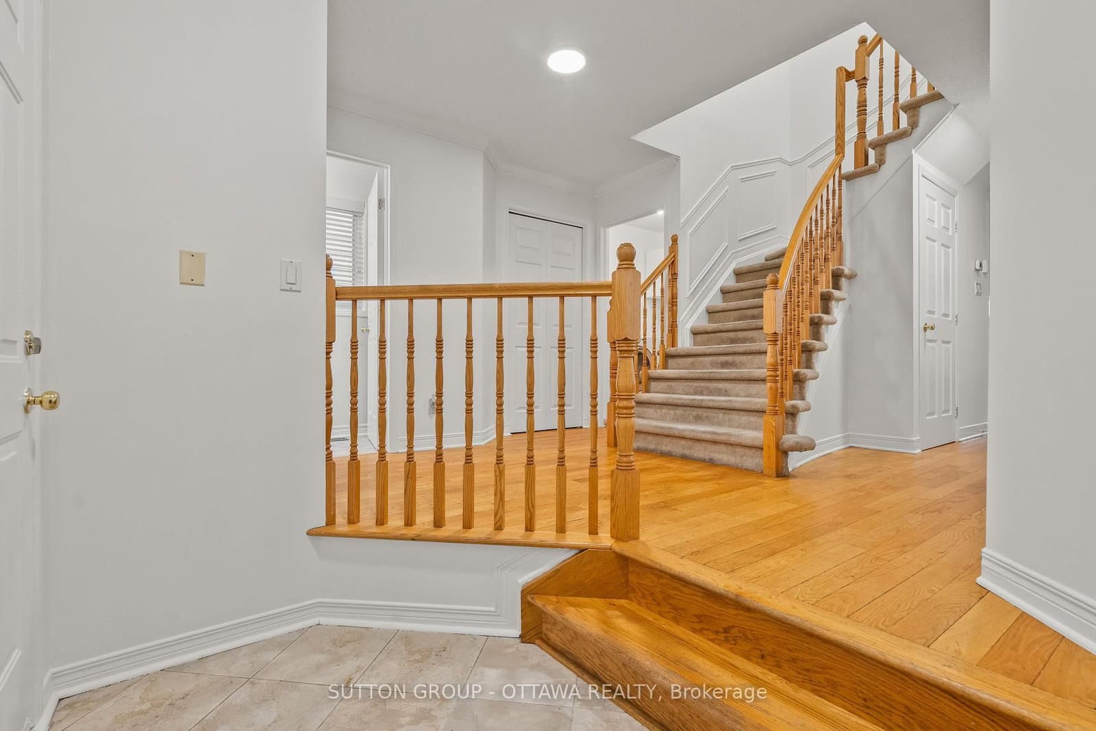 27 Nairn Street, Kanata, ON — photo 6