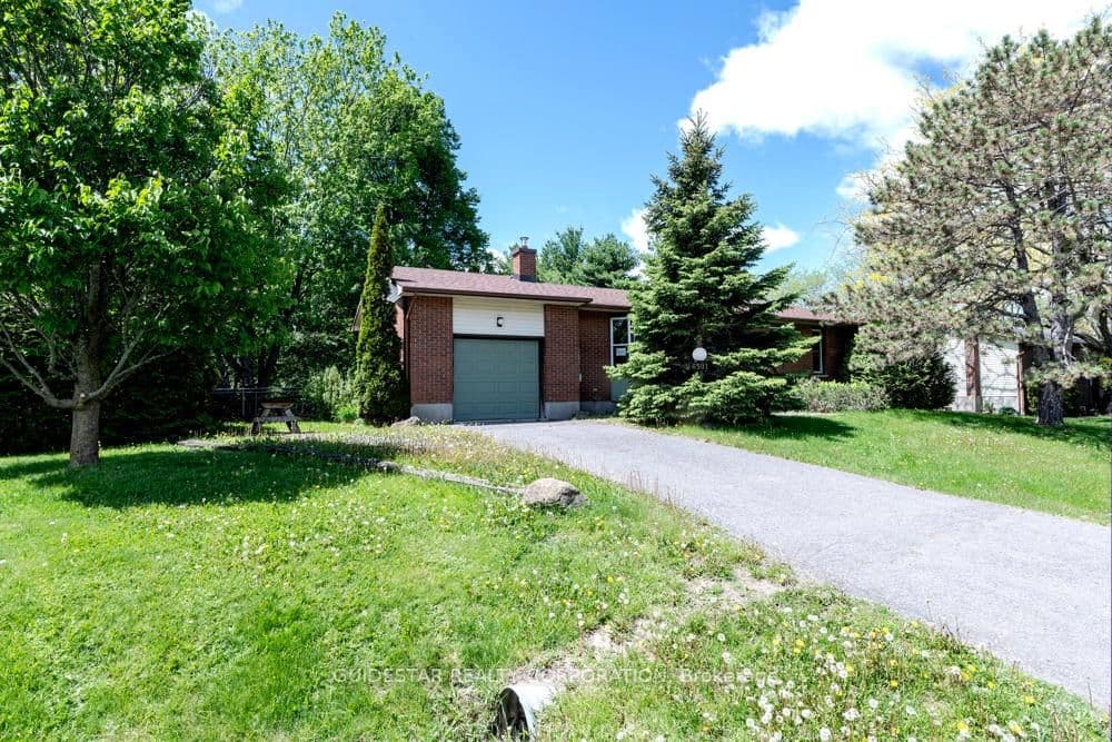 6501 Doctor Blair Crescent, North Gower, ON — photo 2