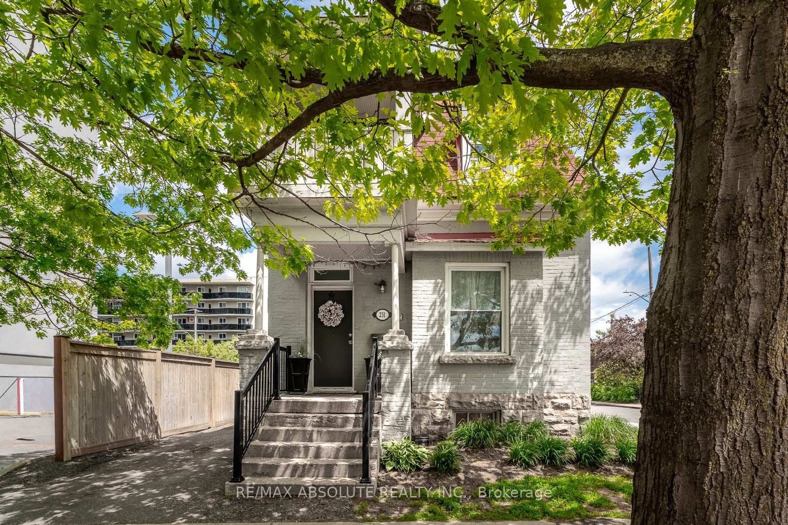231 Bell Street, Ottawa, ON — photo 2
