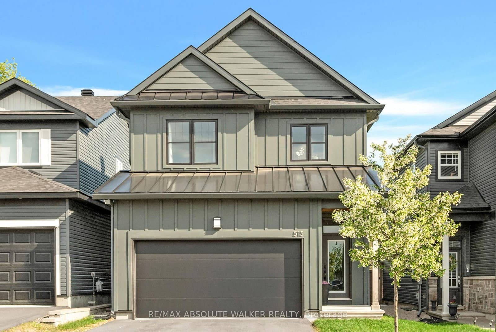 515 Paakanaak Avenue, Ottawa, ON