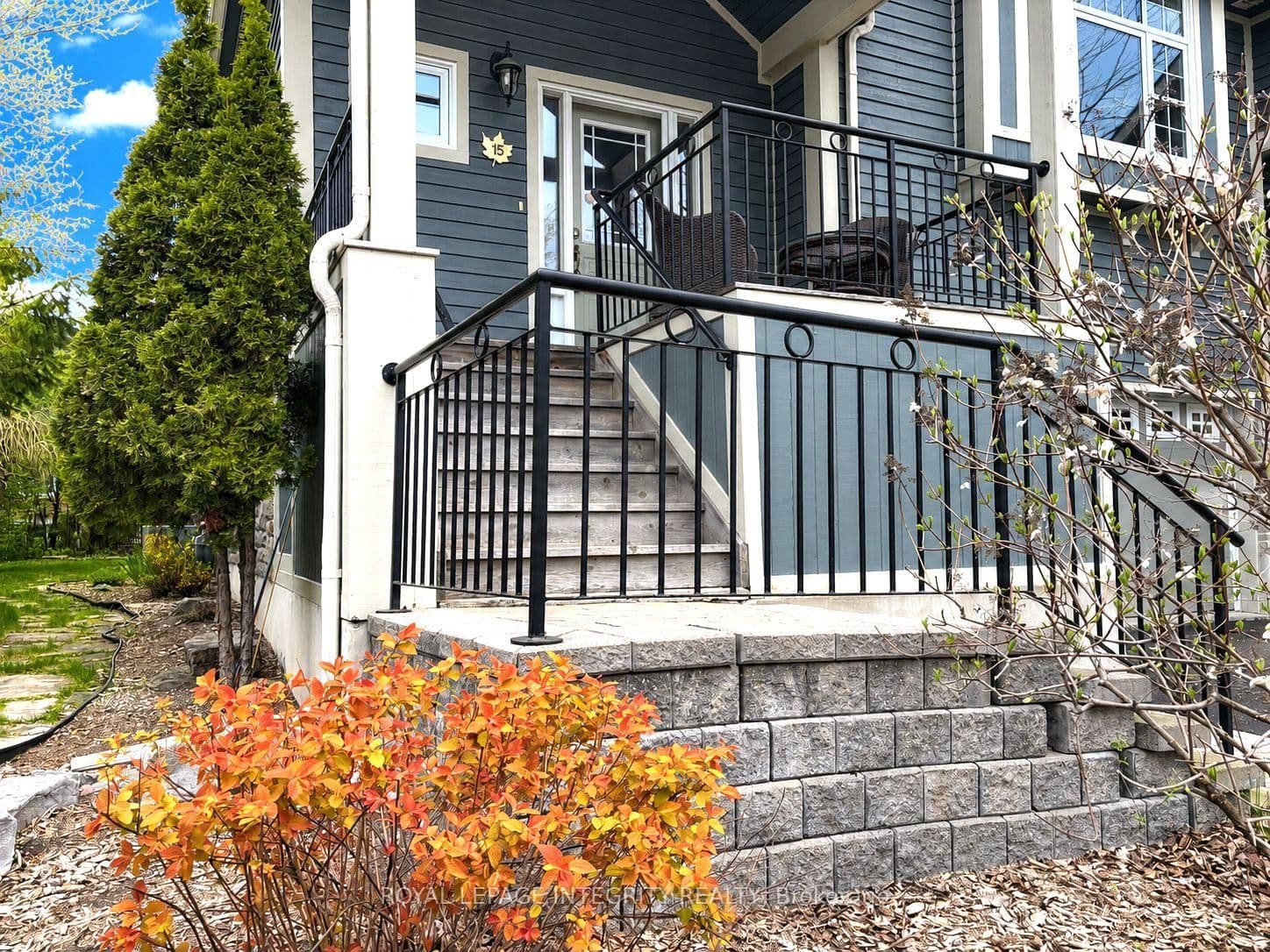 15 Marsh Sparrow Private, Kanata, ON — photo 3