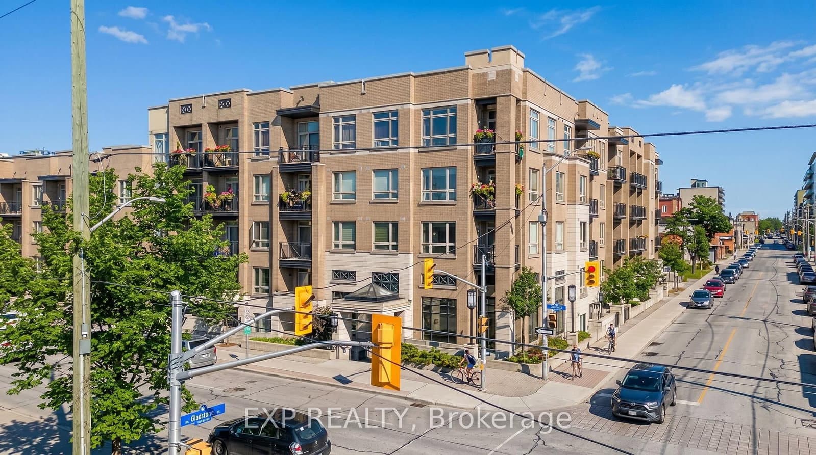 118 - 429 Kent Street, Ottawa, ON