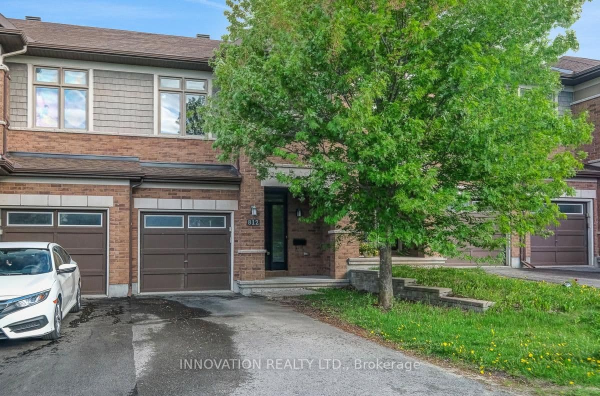 812 FLETCHER Circle, Ottawa, ON — photo 2