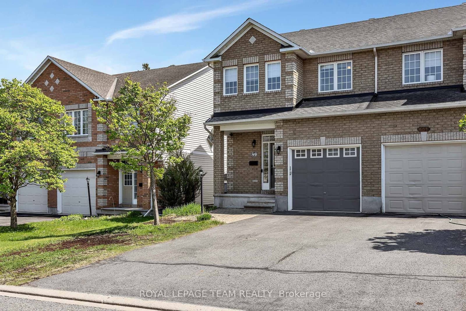 49 Chantilly Gate, Stittsville, ON — photo 2