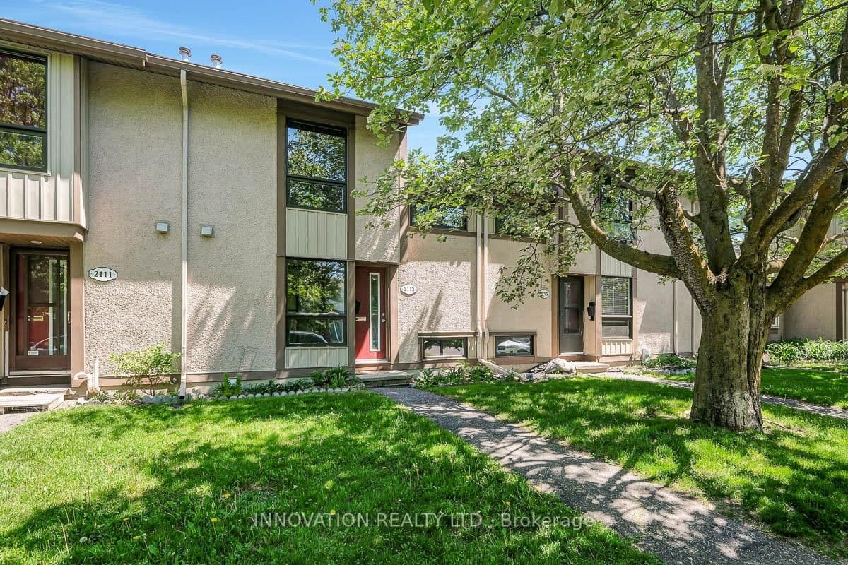 2113 Stonehenge Crescent, Ottawa, ON — photo 2