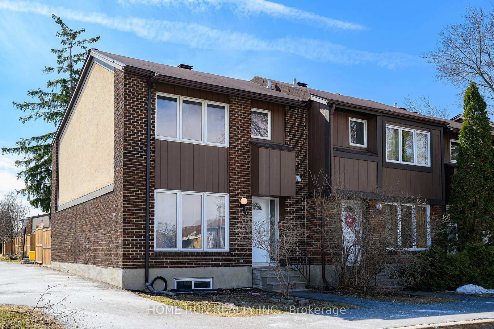 4 - 2111 Montreal Road, Ottawa, ON — photo 2