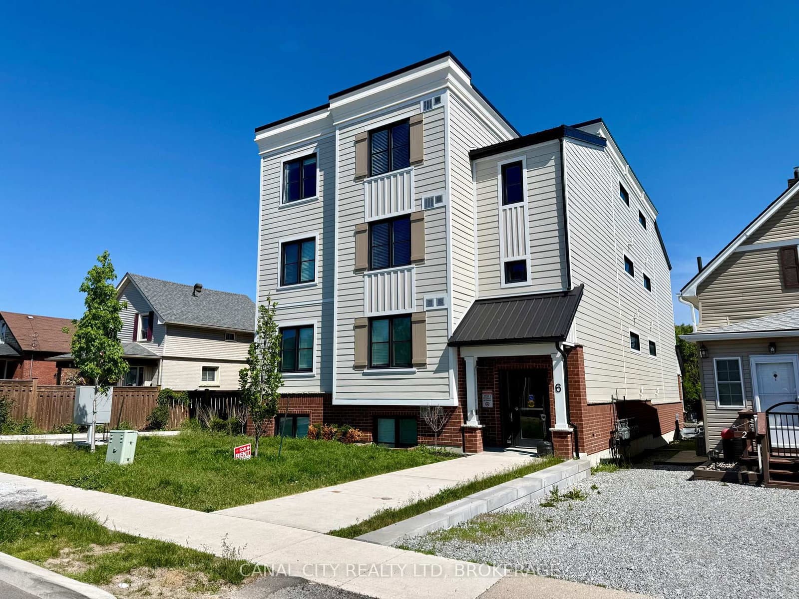 4 - 6 Ann Street, Thorold, ON