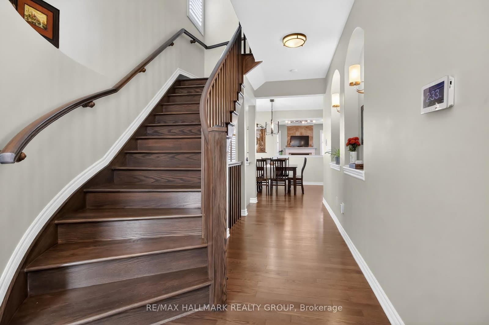 33 SUMMITVIEW Drive, Ottawa, ON — photo 3