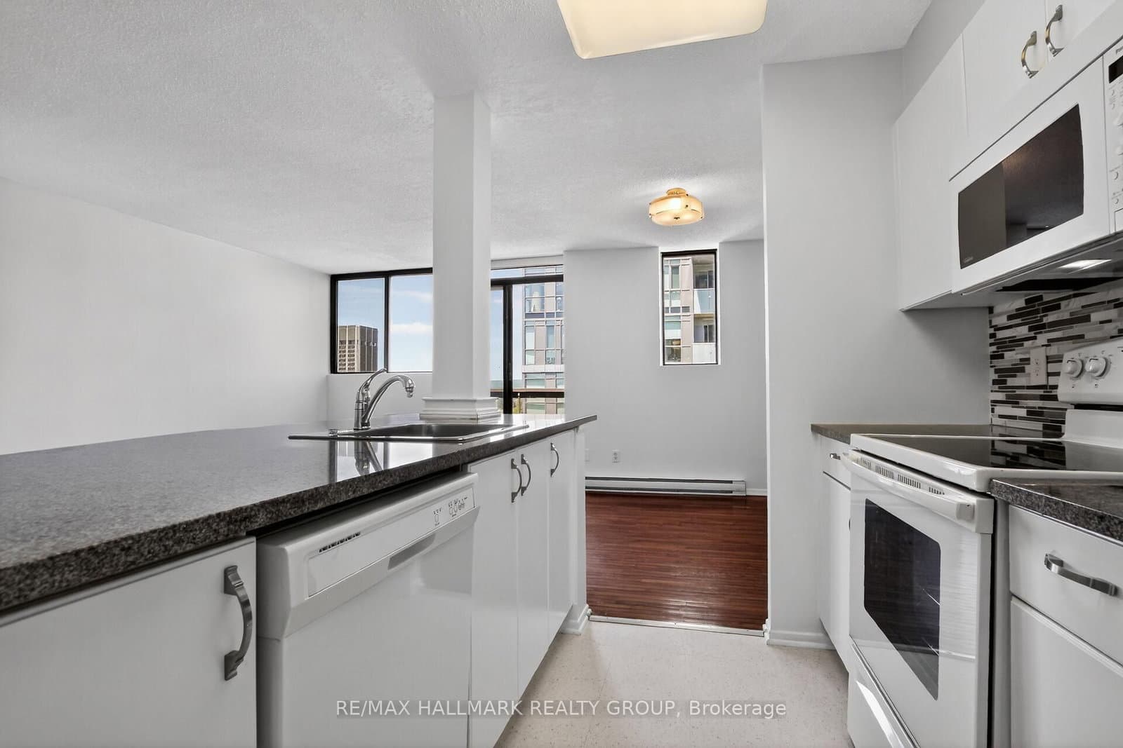 602 - 191 Parkdale Avenue, Ottawa, ON — photo 17