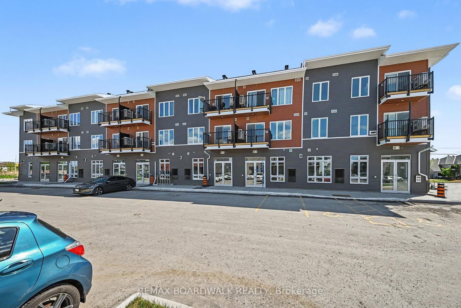 112 - 2370 Tenth Line Road, Orleans, ON