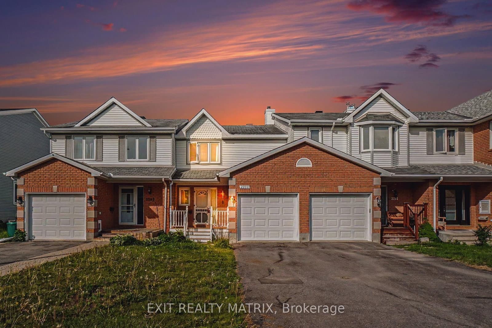 2209 Saturn Crescent, Ottawa, ON