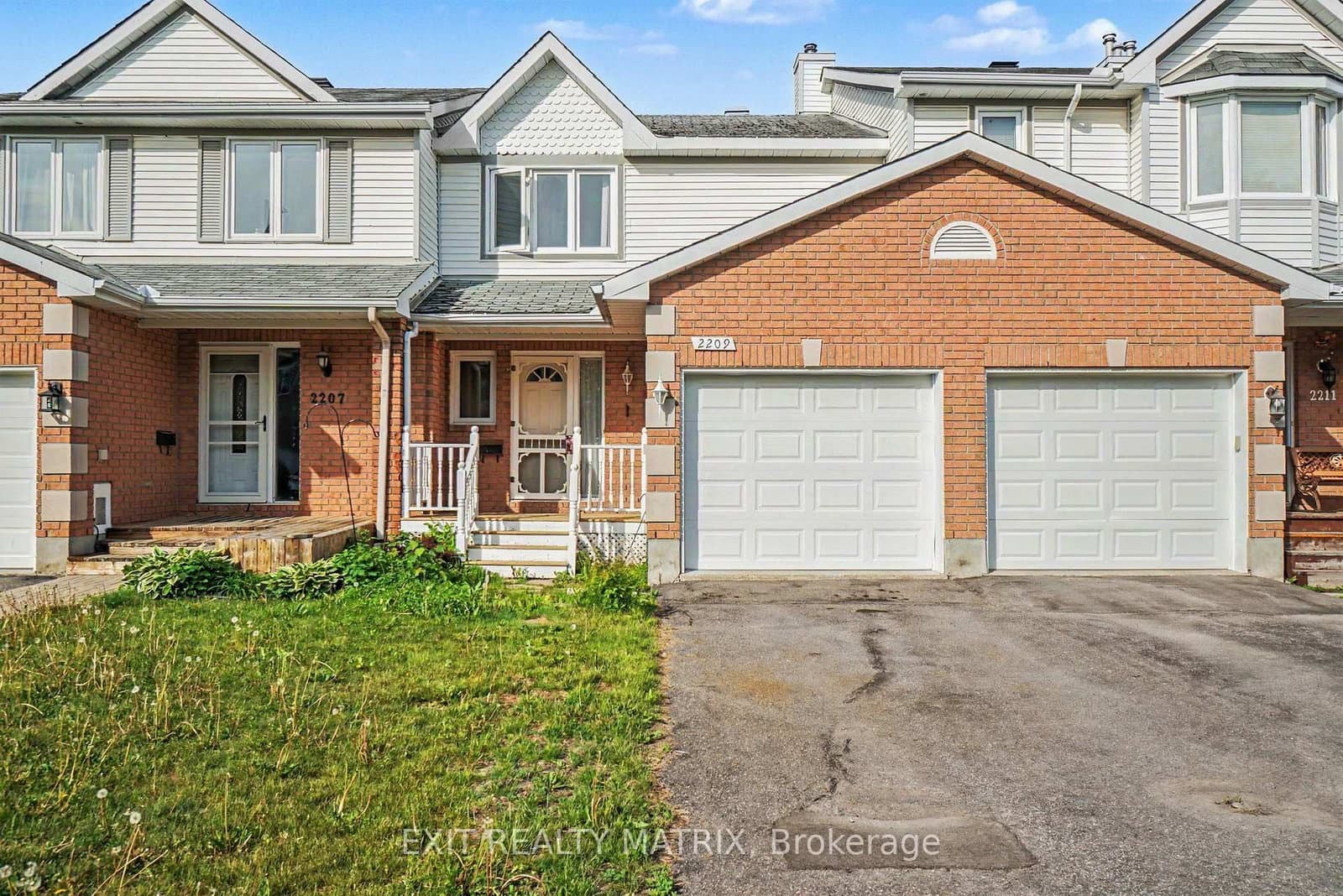 2209 Saturn Crescent, Ottawa, ON — photo 2
