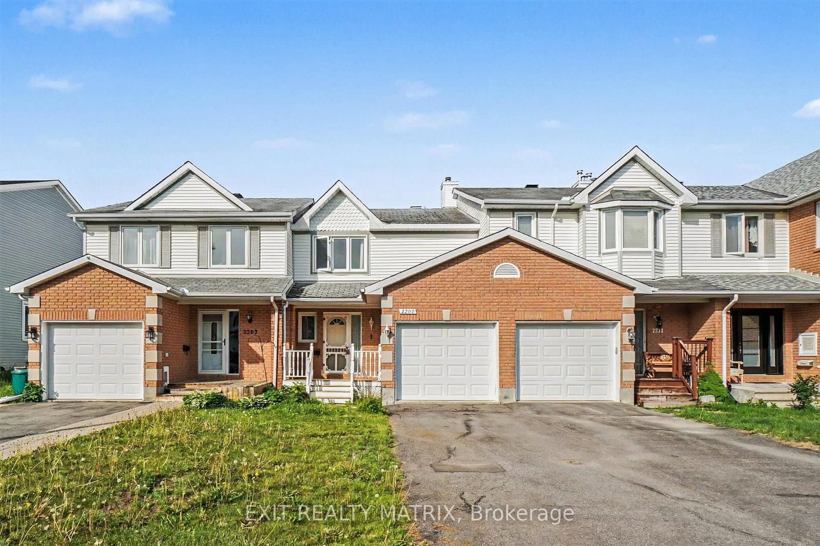 2209 Saturn Crescent, Ottawa, ON — photo 3