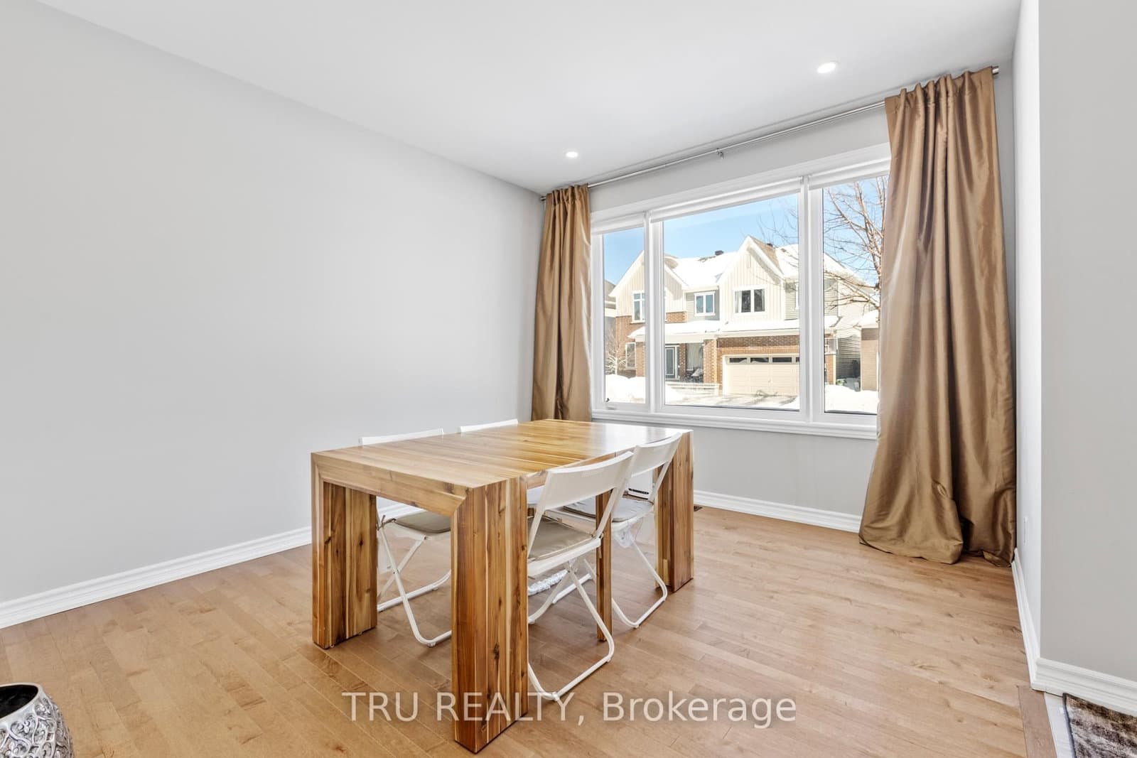 34 Coppermine Street, Ottawa, ON — photo 3