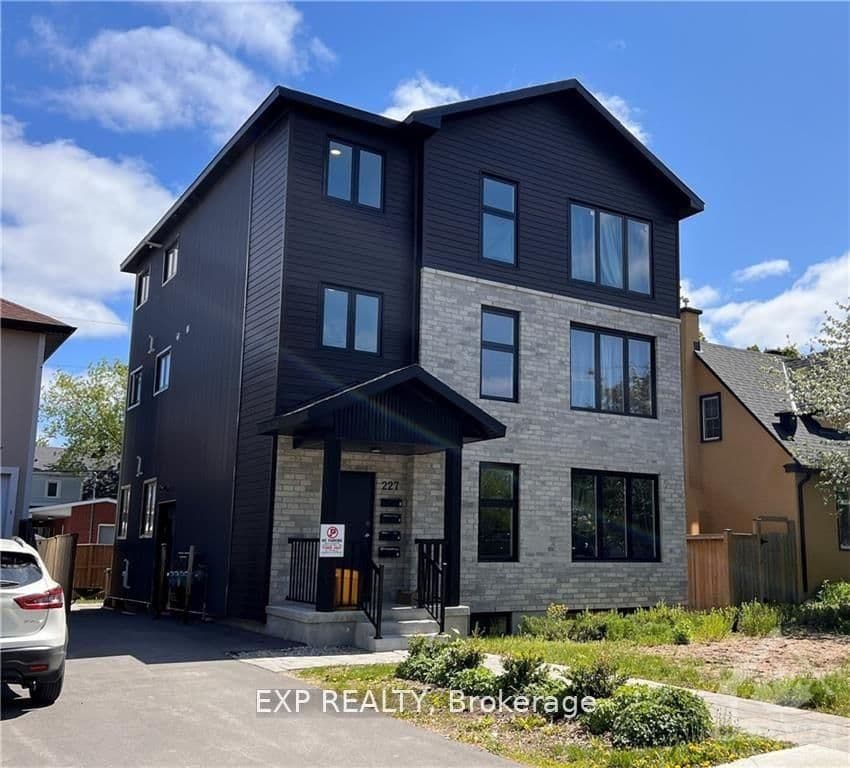 227 BLACKBURN Avenue, Ottawa, ON — photo 2