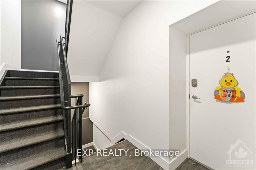 227 BLACKBURN Avenue, Ottawa, ON — photo 3