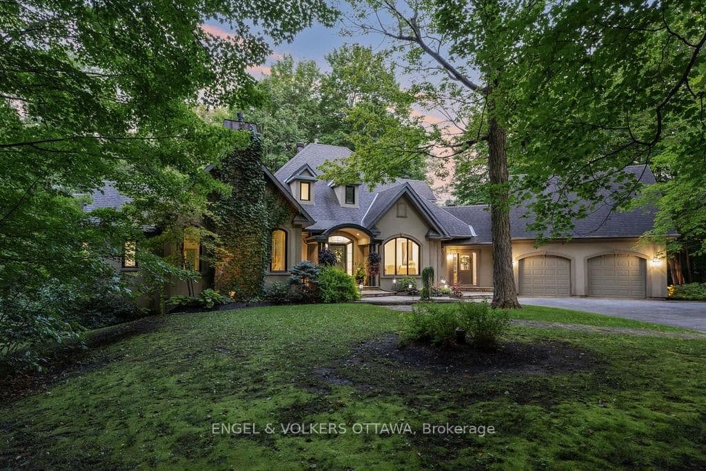 1412 HOUSTON Crescent, Ottawa, ON