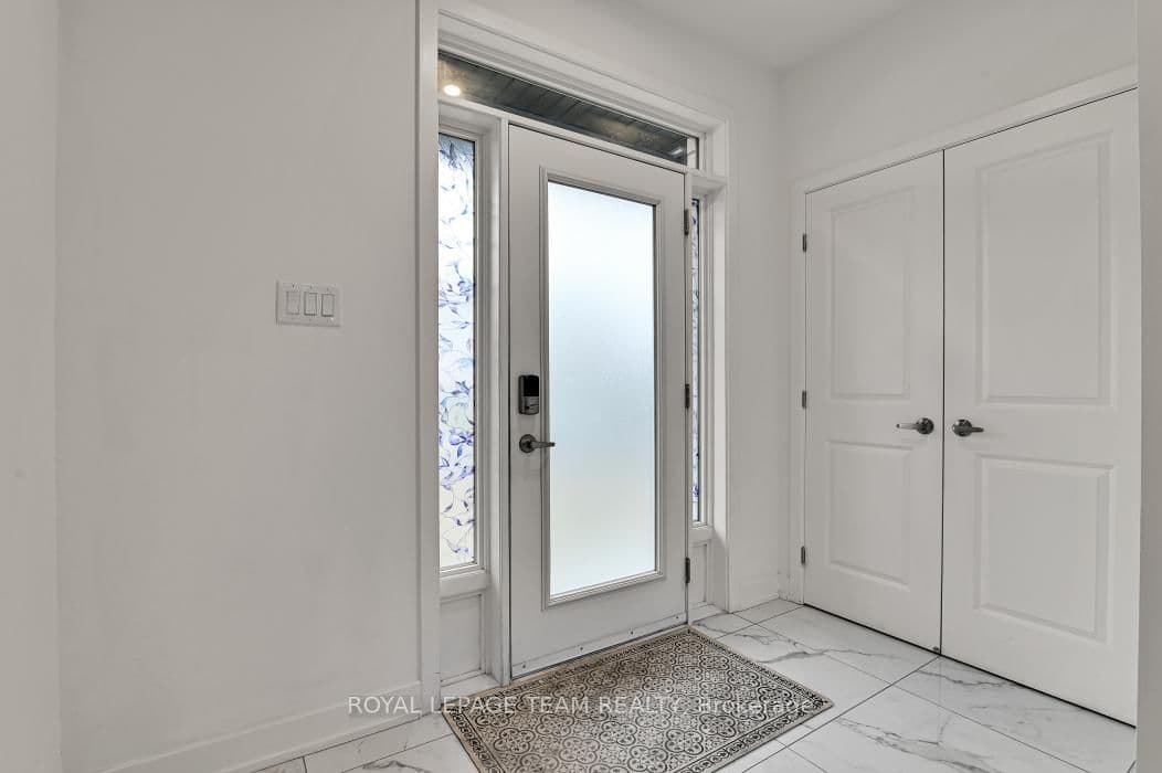 912 Duxbury Lane, Ottawa, ON — photo 3