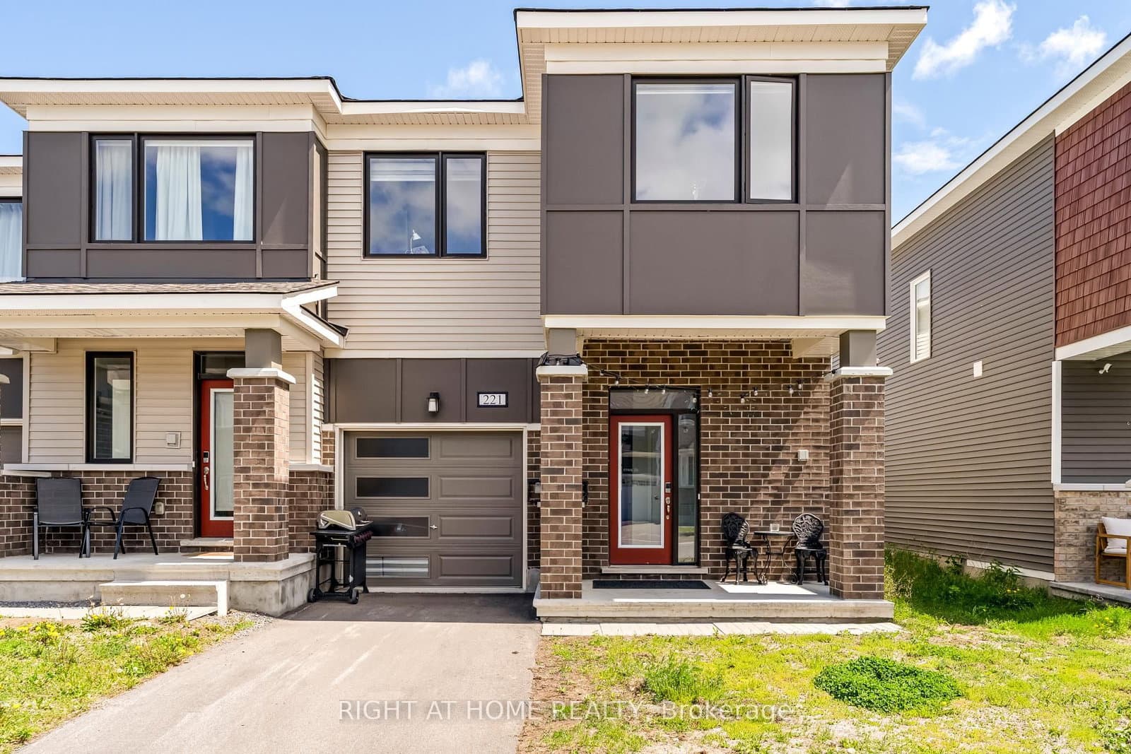 221 Billrian Crescent, Stittsville, ON