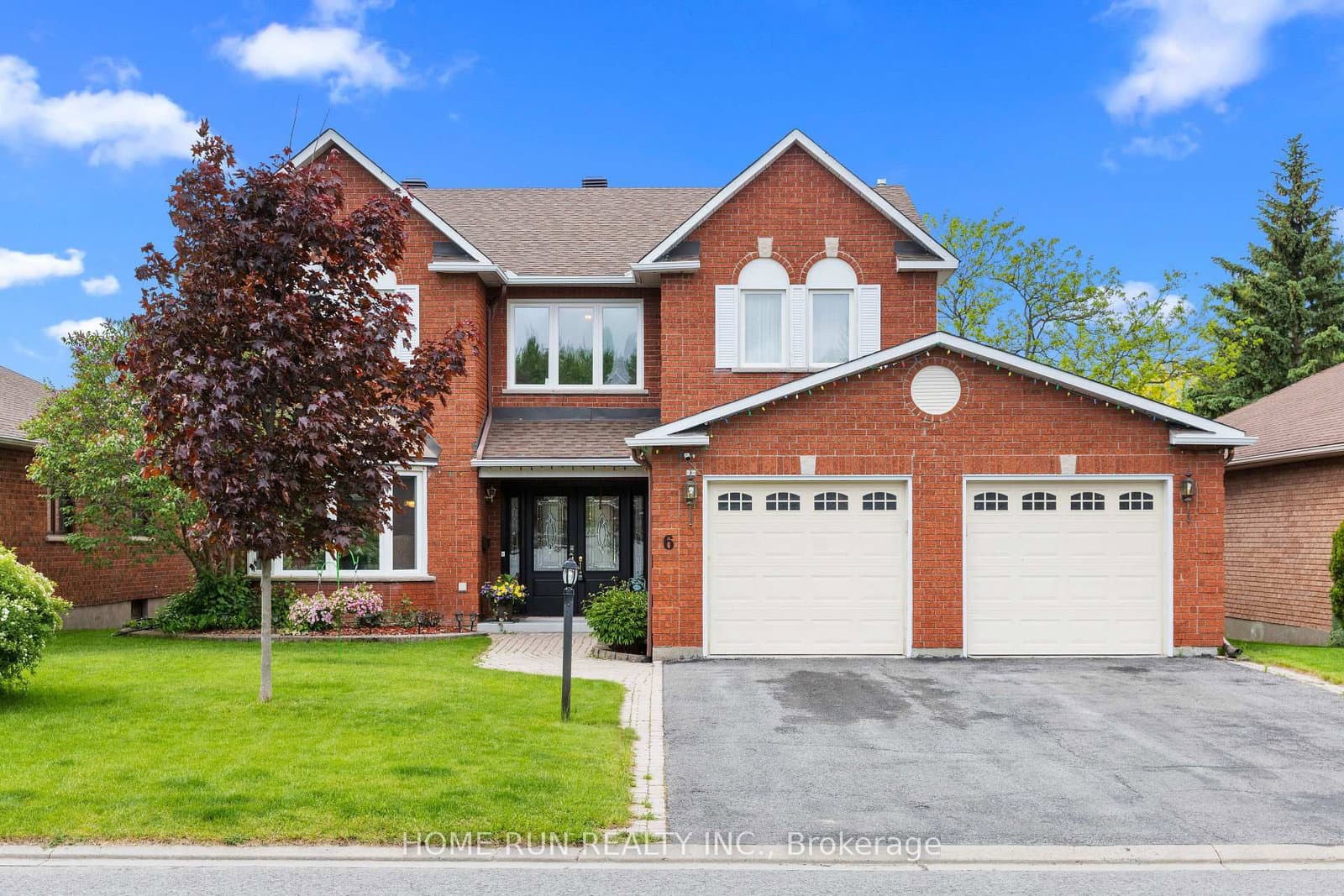 6 Zokol Crescent, Ottawa, ON