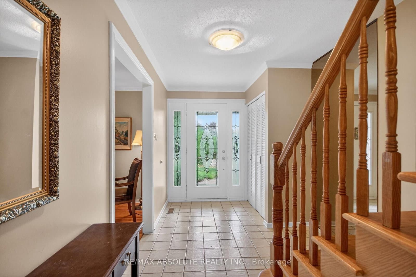 1953 Mulberry Crescent, Ottawa, ON — photo 2