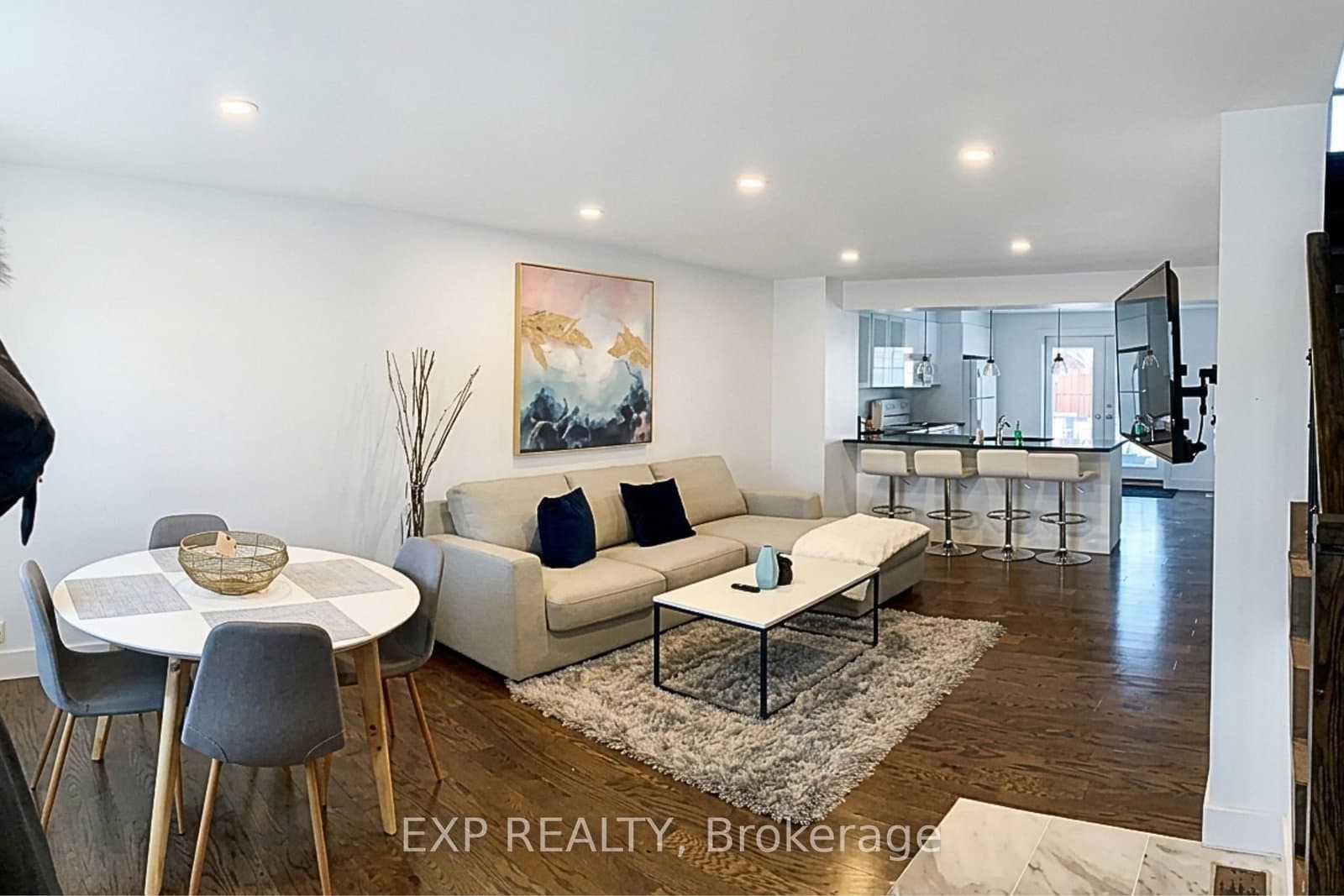 323 Montfort Street, Ottawa, ON — photo 3