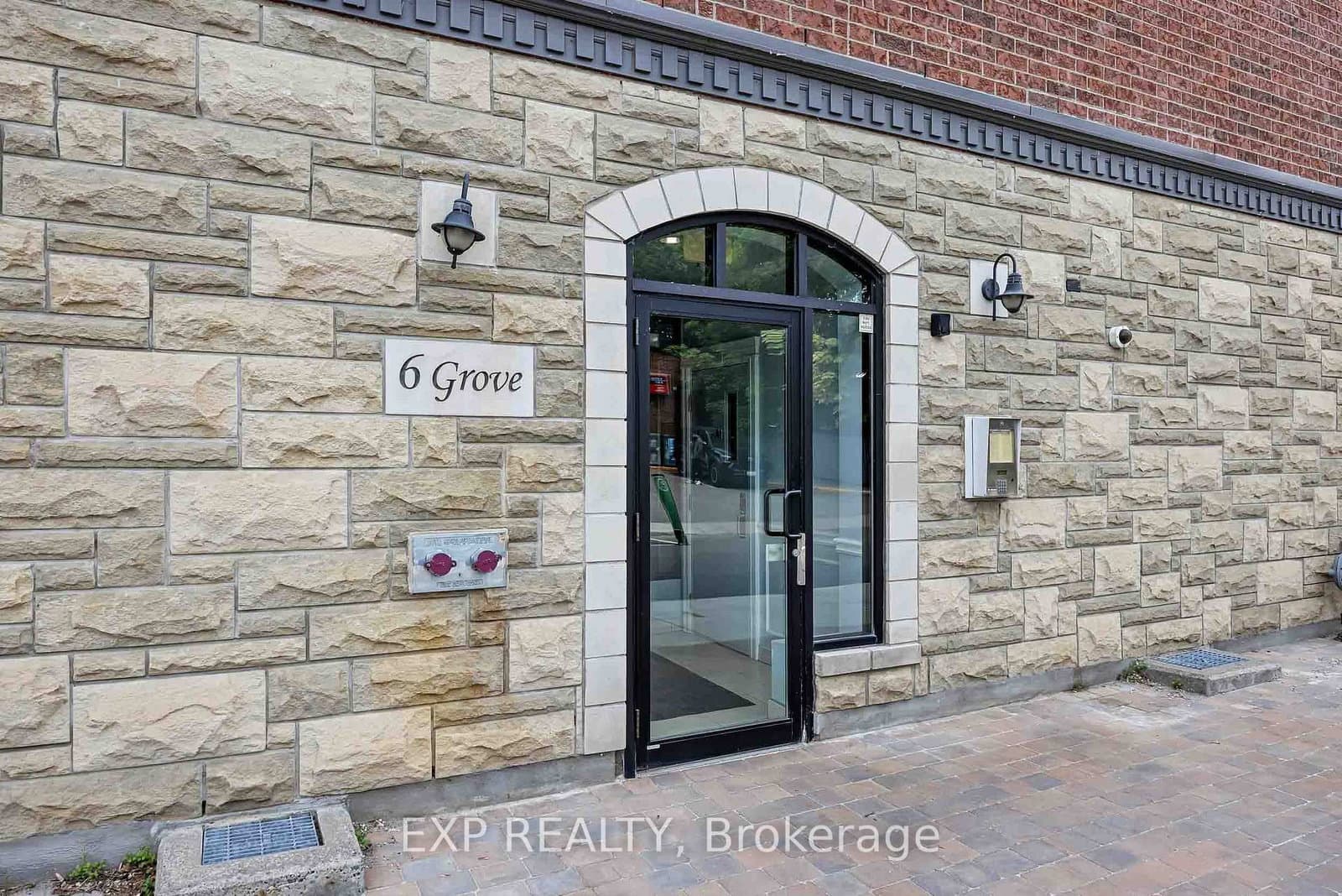 305 - 6 Grove Avenue, Ottawa, ON — photo 2