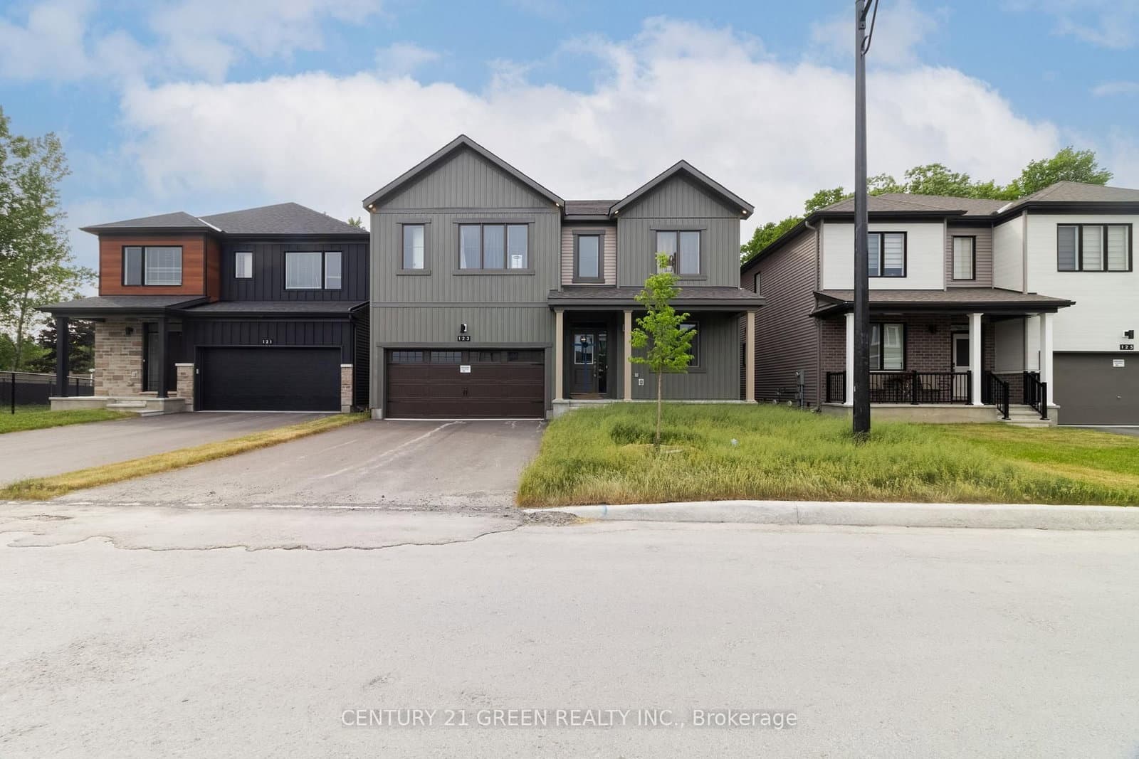 123 Tonic Crescent, Ottawa, ON