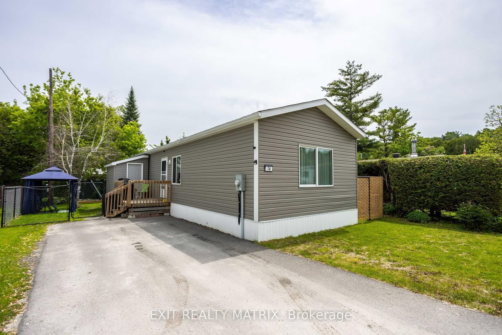 74 - 3535 St. Joseph Boulevard, Orleans, ON — photo 2