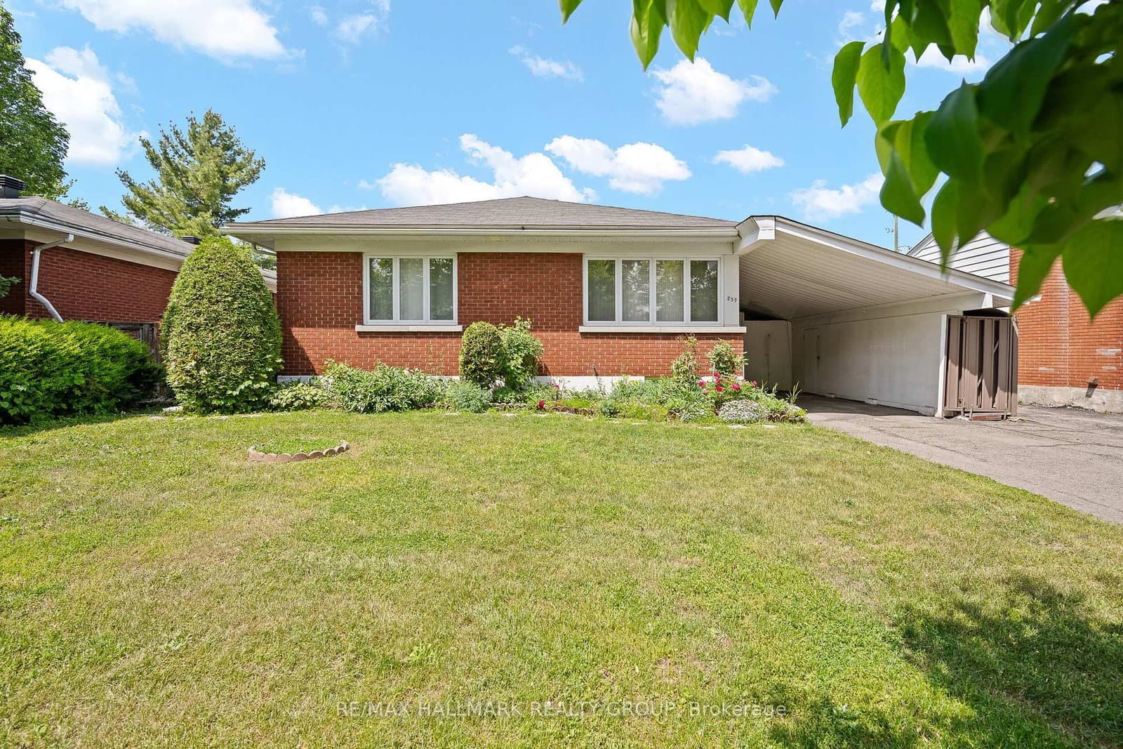 839 WESTON Drive, Ottawa, ON — photo 2
