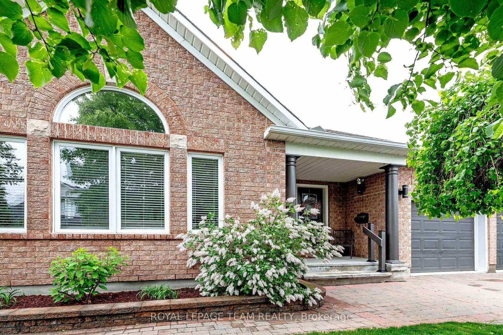 134 Coursier Crescent, Orleans, ON — photo 2
