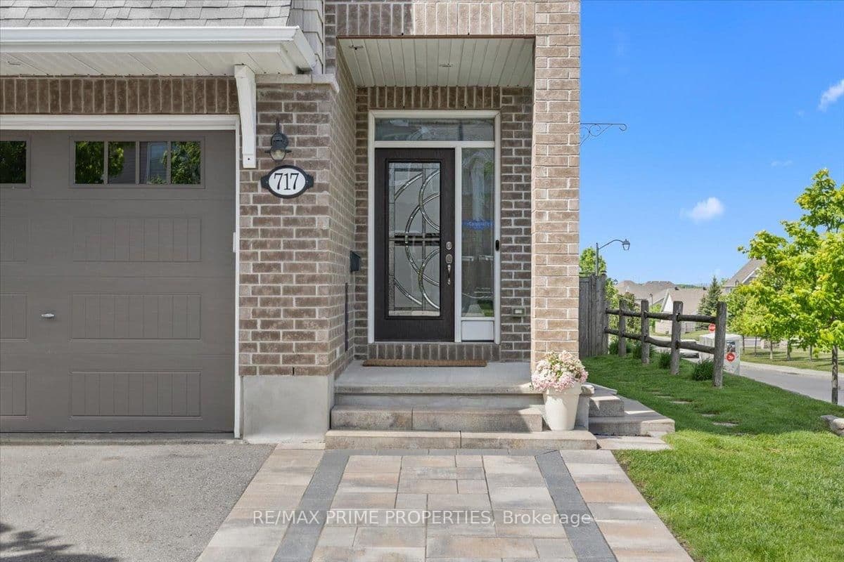717 Rue Du Cartographe Street, Ottawa, ON — photo 2
