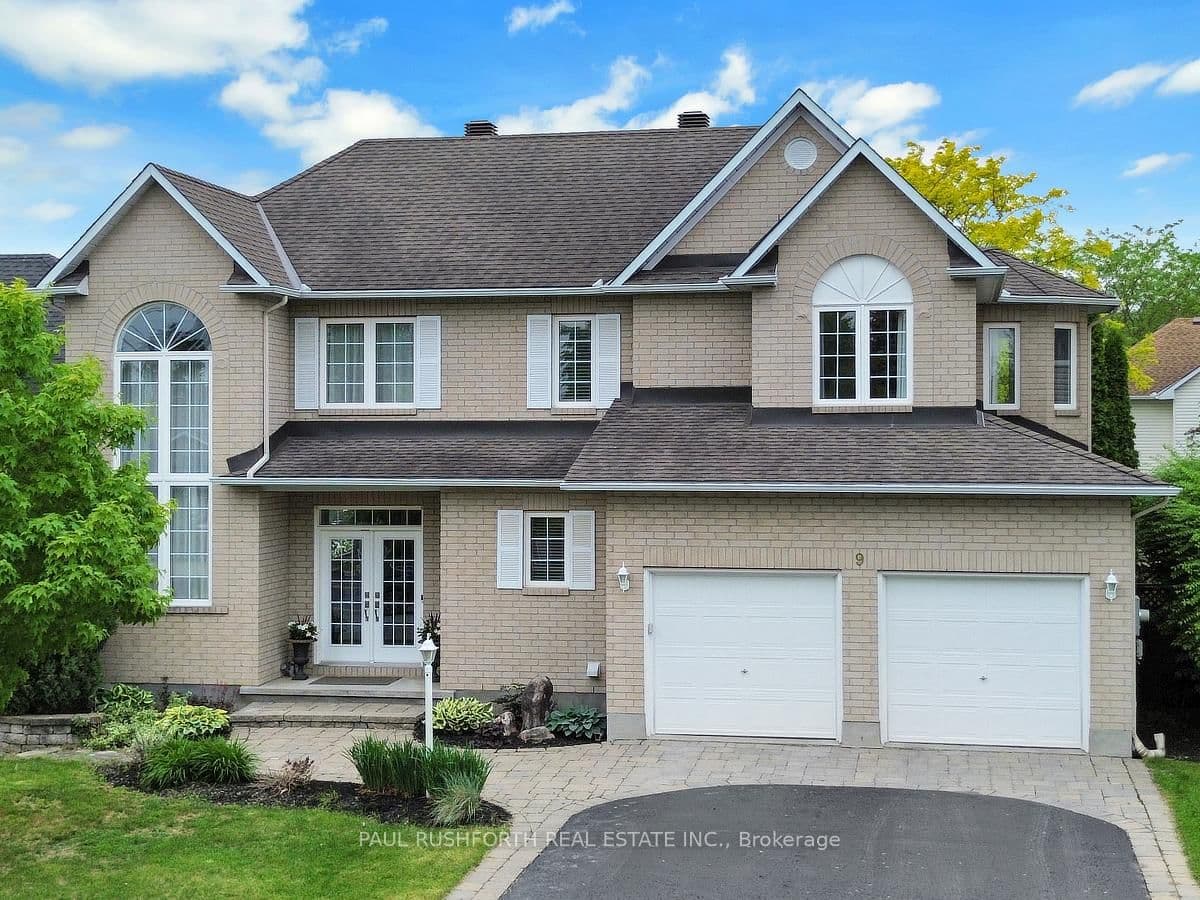 9 Coachman Crescent, Stittsville, ON