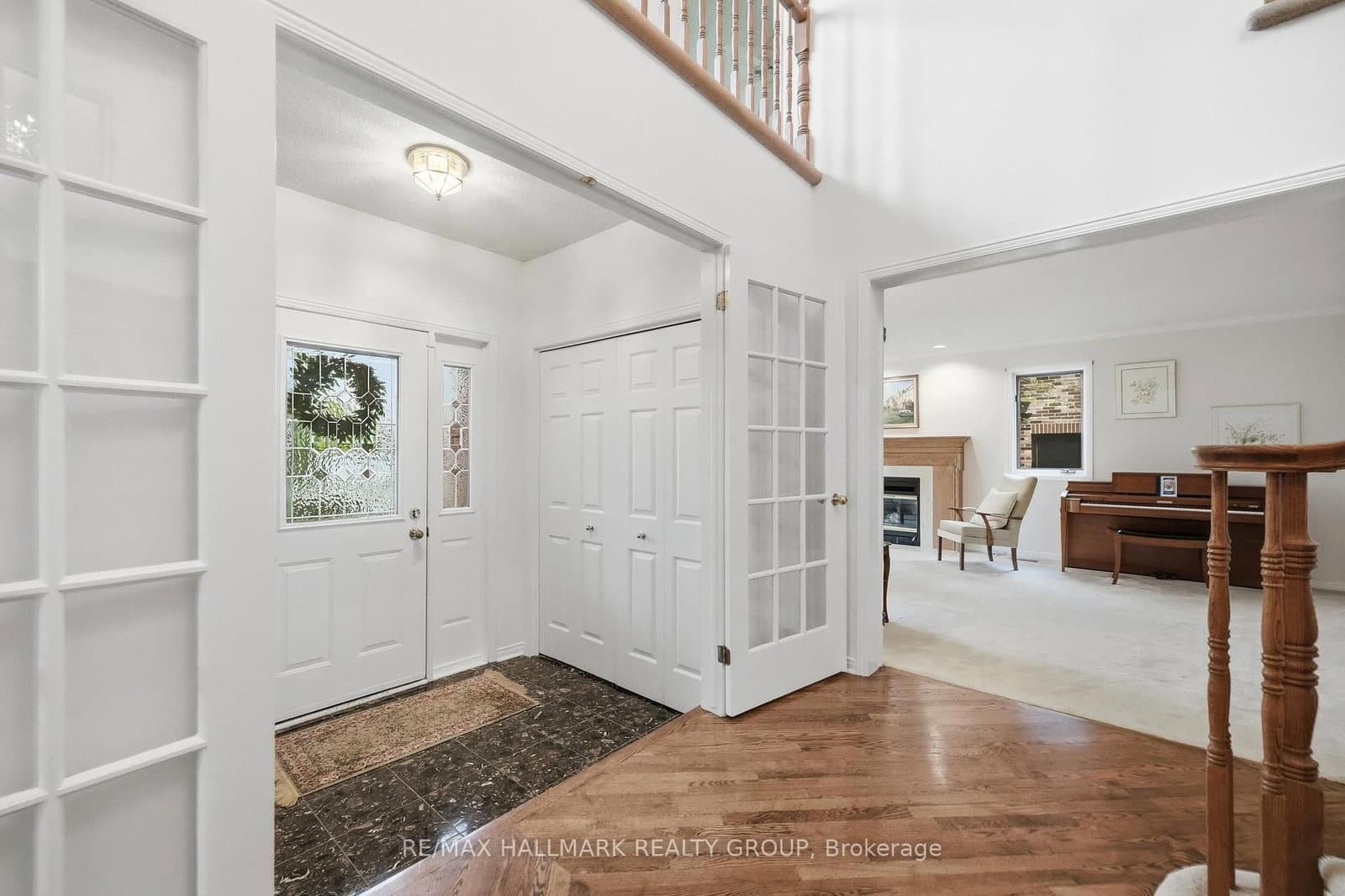 20 Halldorson Crescent, Kanata, ON — photo 2