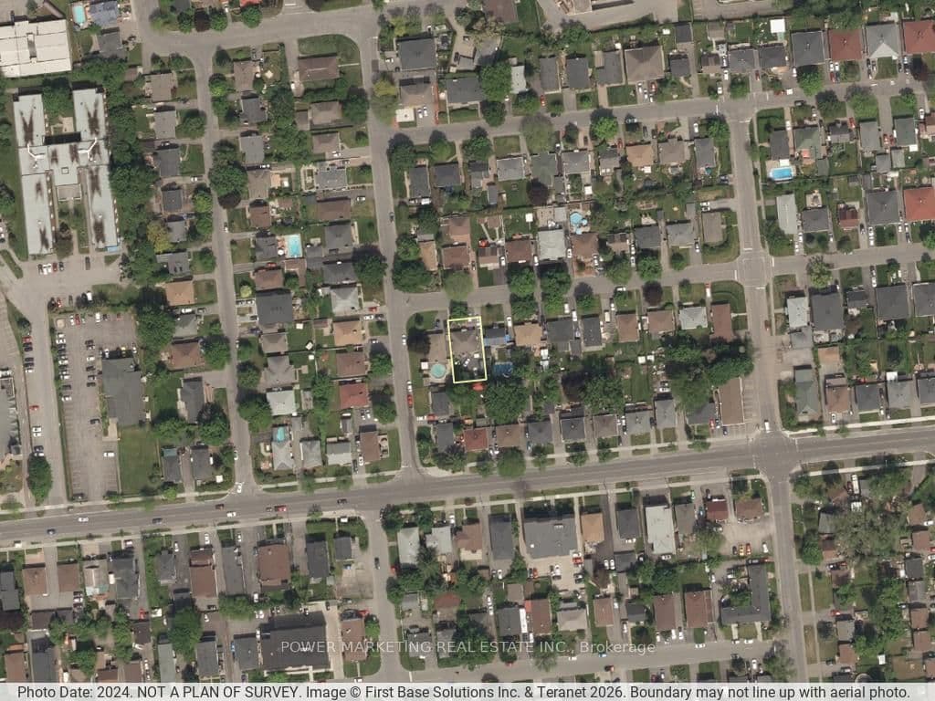 320 Fullerton Avenue, Ottawa, ON — photo 2